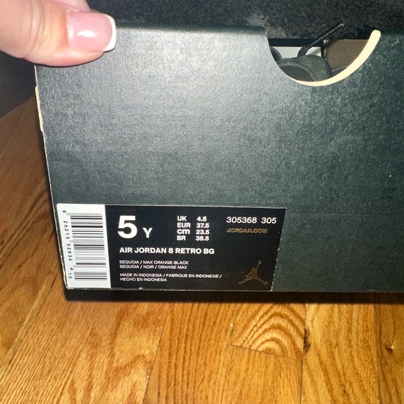 Retro Jordan 8s - Picture 6 of 6